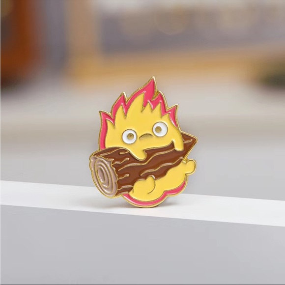 Howl’s Moving Castle Flame Pin - Picture 2 of 5